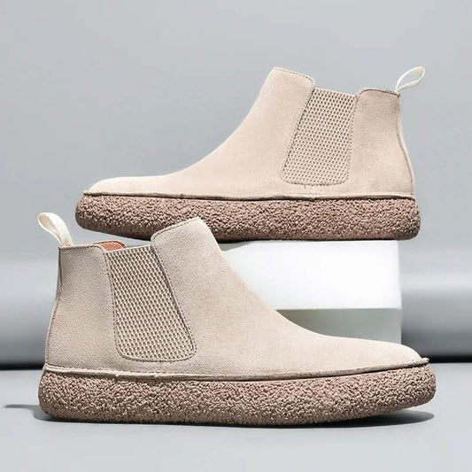 Men's modern ridge Chelsea boots, stylish & versatile for dress or casual wear.