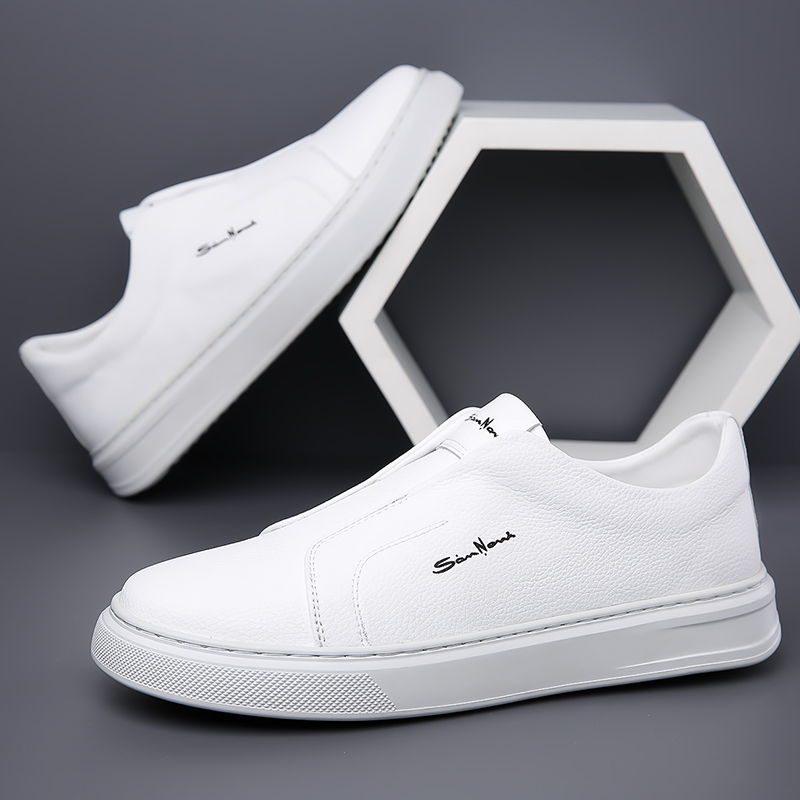 No-lace men's slip-on sneakers, designed for comfort and modern casual wear. Easy on/off.