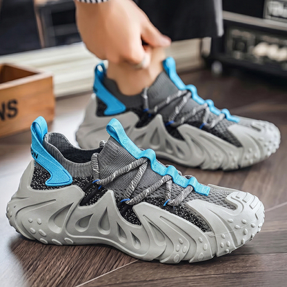 Stylish men's tech sneakers with superior comfort, ideal for streetstyle & daily wear.
