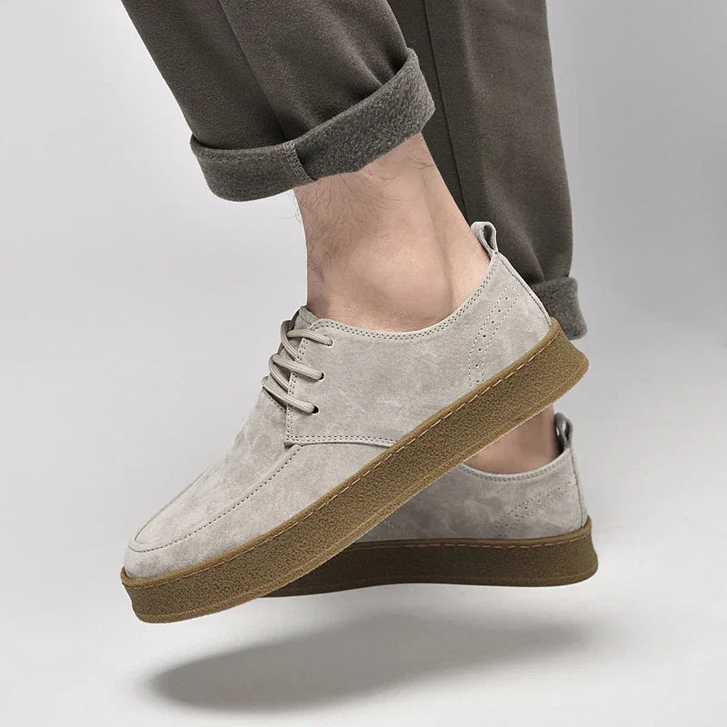 Men's fashion Montaro lace-up casual shoes, featuring a timeless look for versatile styling.