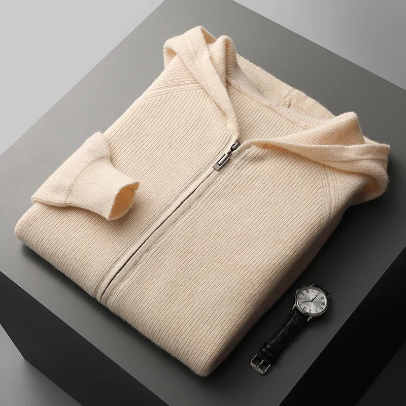 Modern men's full-zip hoodie from the Nova collection, versatile and comfortable for everyday style.