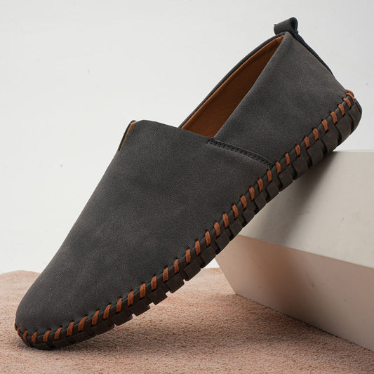 Men's OCUDIA loafers: comfortable slip-on shoes for everyday walking and smart casual style.