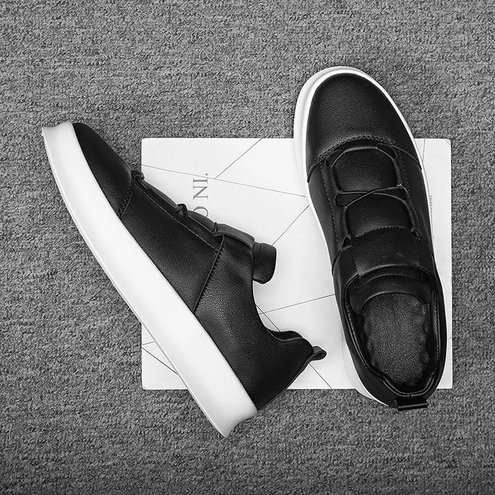 Comfortable Orlando men's casual shoes, designed for all-day walking.