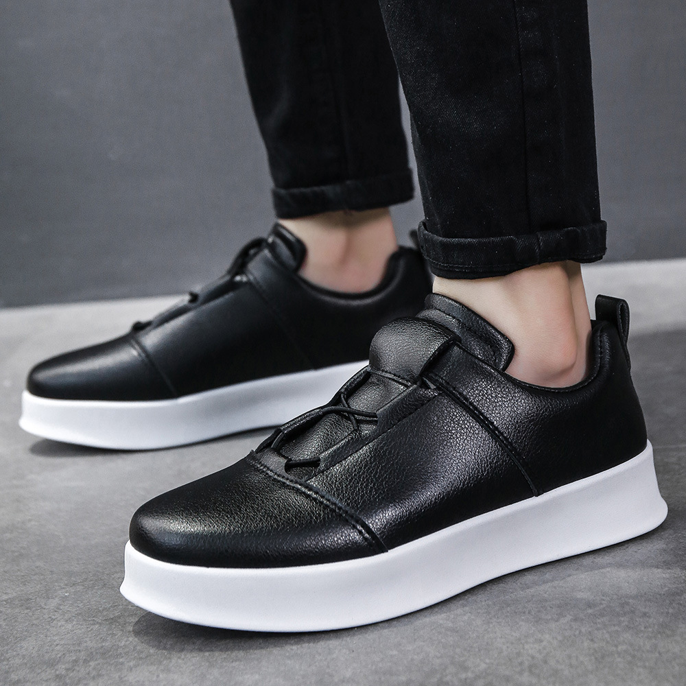 Men's Orlando Classic sneakers, versatile footwear for casual & stylish outfits.