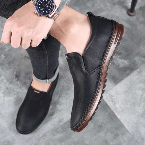 Men's Lorenzo orthopedic shoes for superior foot pain relief, comfort, and shock-absorbing support.
