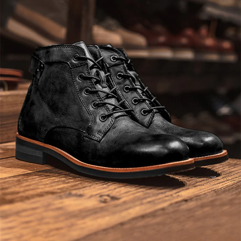 Durable men's orthopedic walking boots in leather, offering all-day comfort and support.