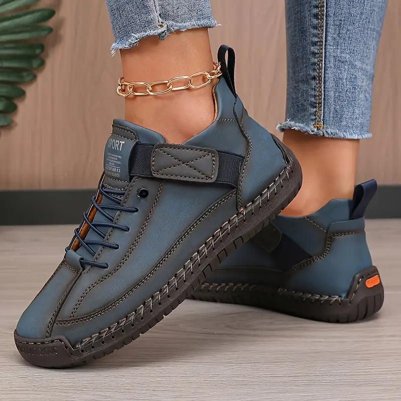 Breathable men's spring/summer orthopedic sneakers, ensuring cool comfort and reliable foot support.