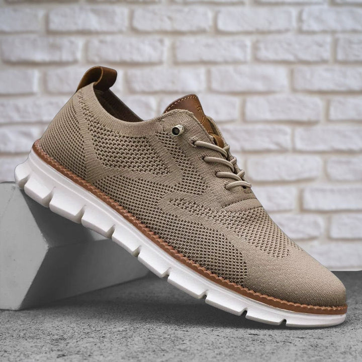 Men's walking shoes with a wide toe box, ensuring orthopedic comfort & foot health.