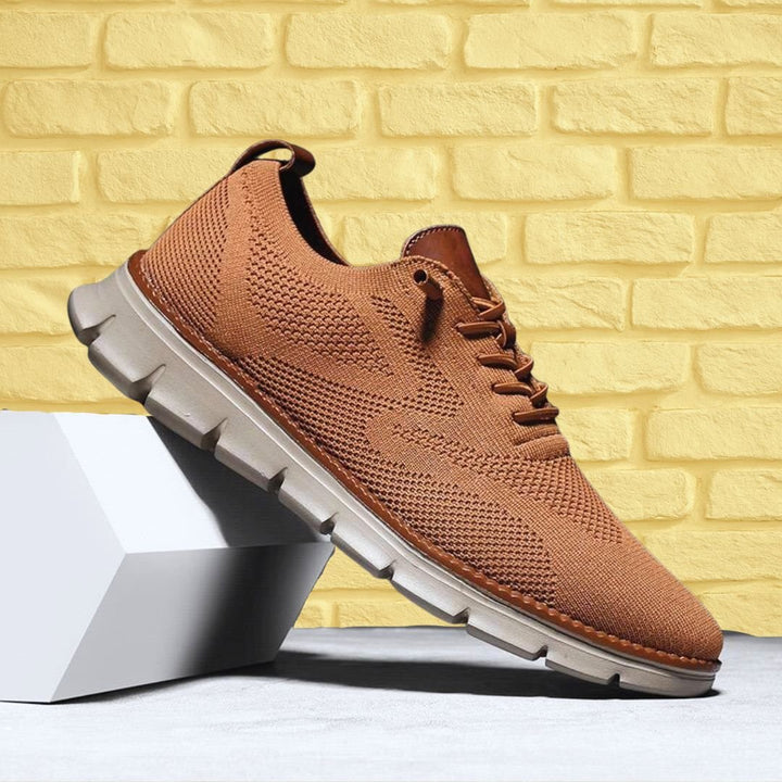 Anti-slip men's orthopedic walking shoes, providing secure support for active lifestyles.