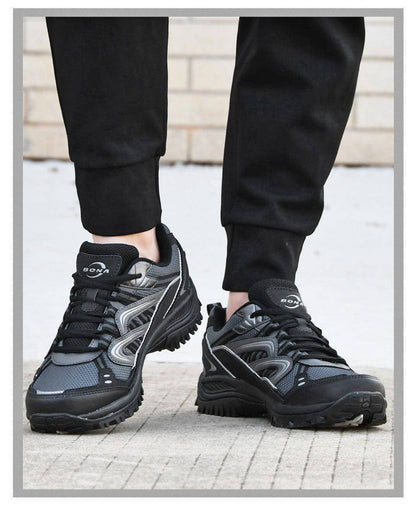Men's durable hiking sneakers, perfect for trail running, offering grip and support