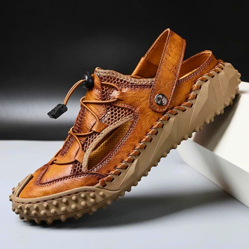 Men's outdoor hybrid sport sandals, perfect for hiking and active summer adventures. Lightweight & comfortable.