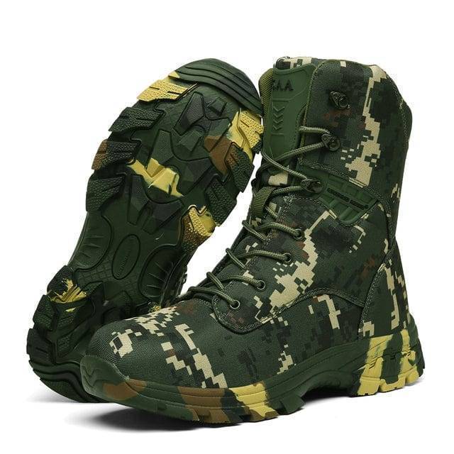 Side view of sturdy men's outdoor tactical boots, perfect for hiking, work, and demanding terrain.