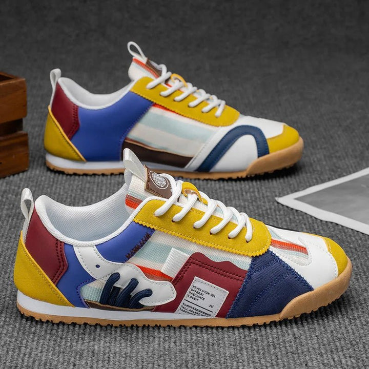 Back view of men's versatile trail street sneakers, showcasing robust construction, durable materials, & comfort.