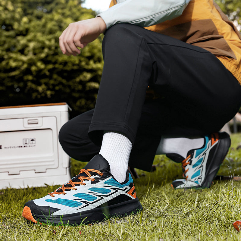 Men's versatile athletic footwear, suitable for running and general active wear, focus on comfort.