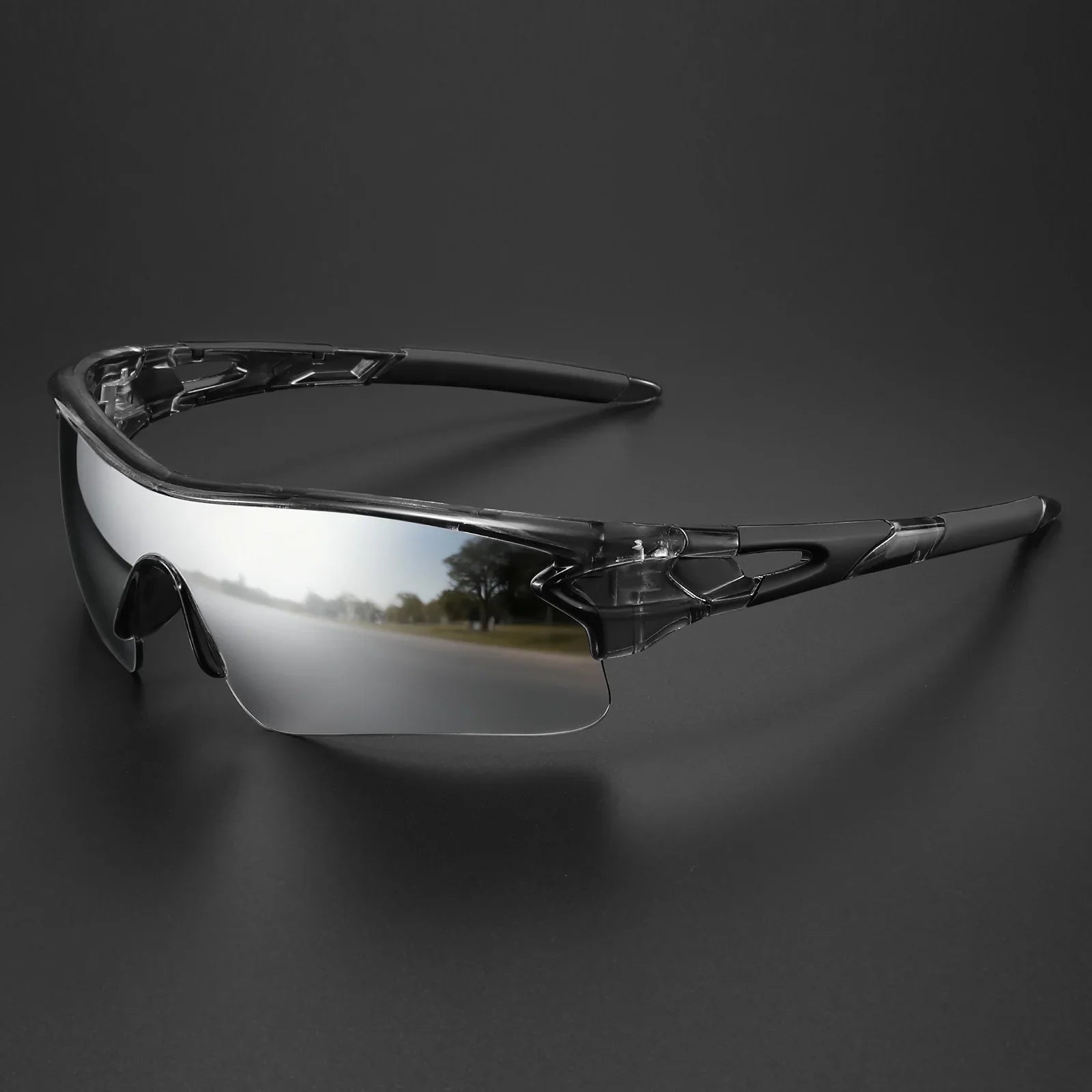 Men's running glasses: UV protective sport sunglasses for glare reduction & clear vision.