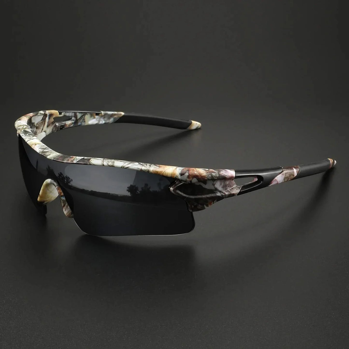 Men's performance sport sunglasses with mirrored lenses, UV protection & anti-glare for running & cycling.