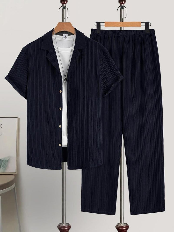 Stylish men's pleated lounge set, two-piece with relaxed fit, perfect for casual or home wear.