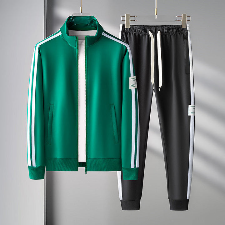 Elegant men's all-season tracksuit. Versatile athletic wear, ideal for workouts, travel, or casual style.