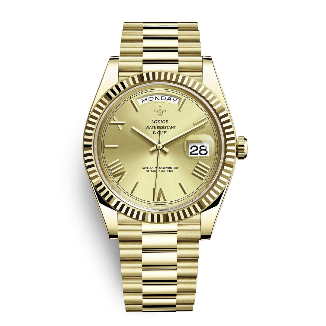 Sophisticated men's automatic watch. Self-winding movement with day & date display.