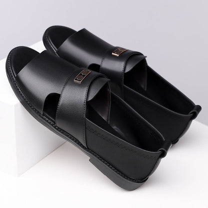 Durable men's everyday slip-on sandals, engineered for ultimate comfort and long-lasting summer wear.