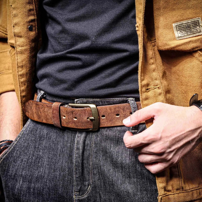 Men's brown cowhide leather waist belt. Classic, durable accessory for everyday wear and lasting quality.