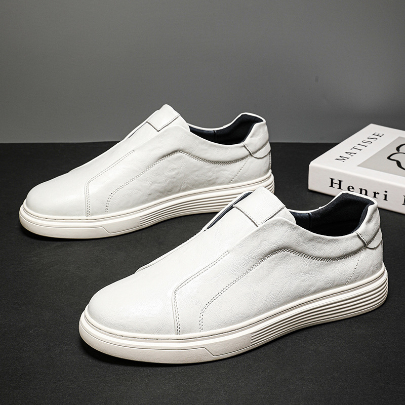 Men's versatile casual shoes, perfect for comfortable daily fashion.
