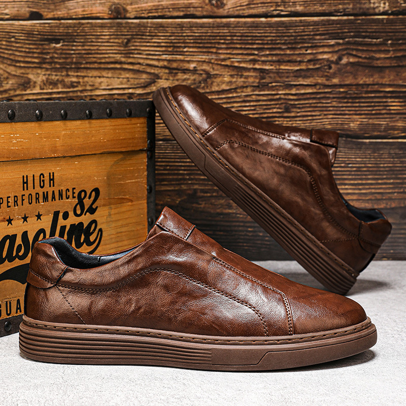 Versatile men's fashion sneakers, great for daily use & athletic style.