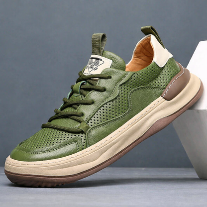 Comfortable men's walking sneakers, sleek design, ideal for an active lifestyle and men's fashion.