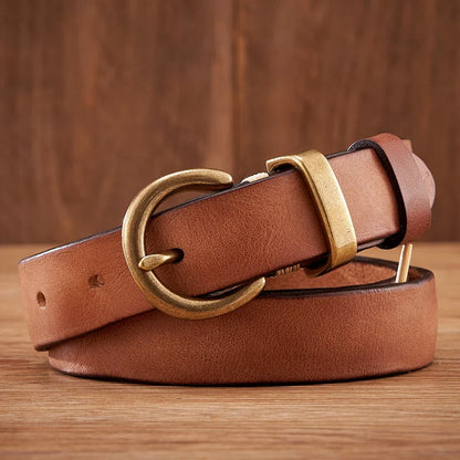 High-quality men's durable cowhide leather belt, a timeless accessory with a solid brass buckle for classic men's fashion.