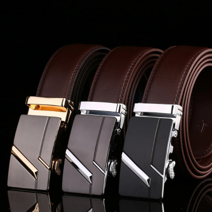 Men's fashion leather belt, premium cowhide with a modern automatic ratchet buckle.