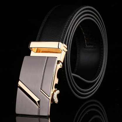 Casual mens leather ratchet belt, durable cowhide for everyday style and comfort.
