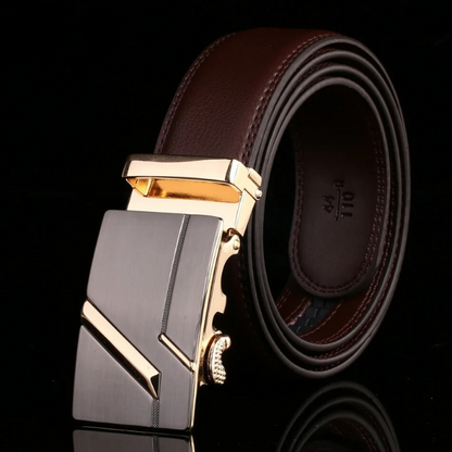 Close-up of mens automatic ratchet buckle on a high-quality cowhide leather belt.