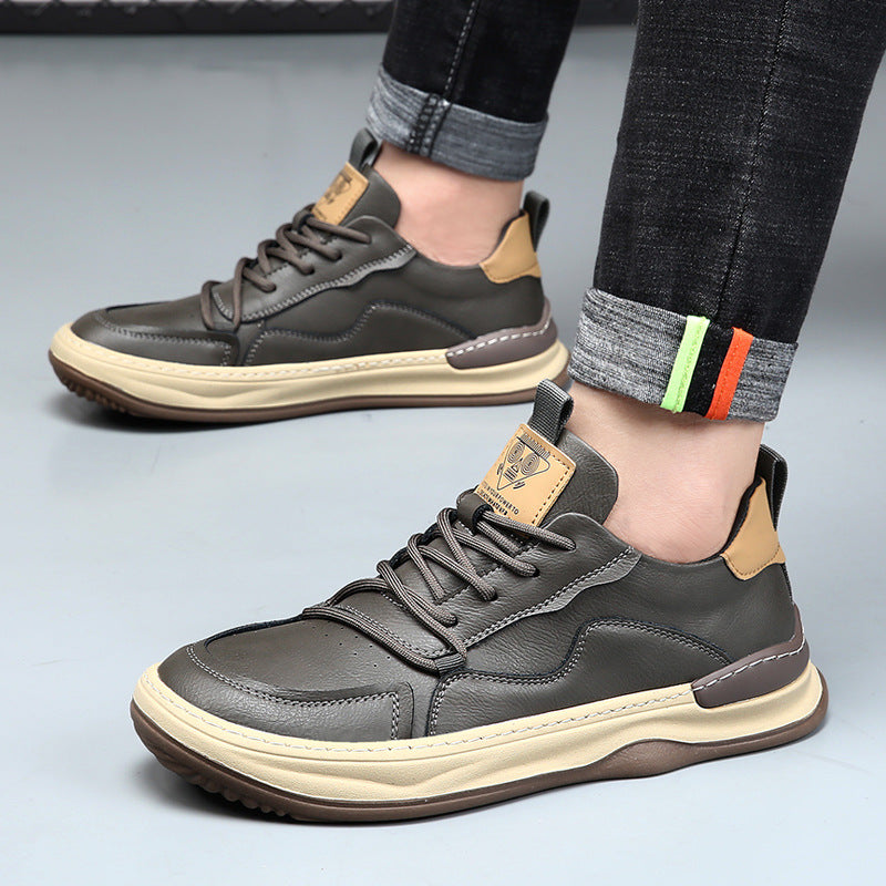 Men's stylish casual walking shoes, ideal for everyday wear and comfortable support.