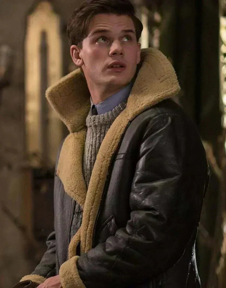 Men's fashionable winter jacket, classic fit, ensuring warmth and comfort for everyday wear.