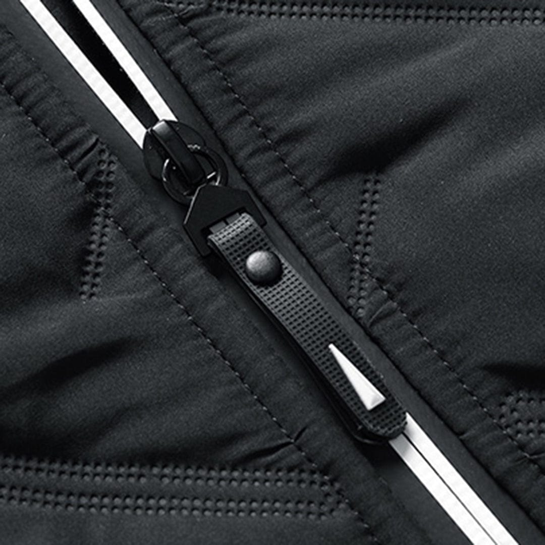 Warm men's quilted bomber jacket. Ideal winter outerwear, stylish and cozy. Perfect for fall casual looks.