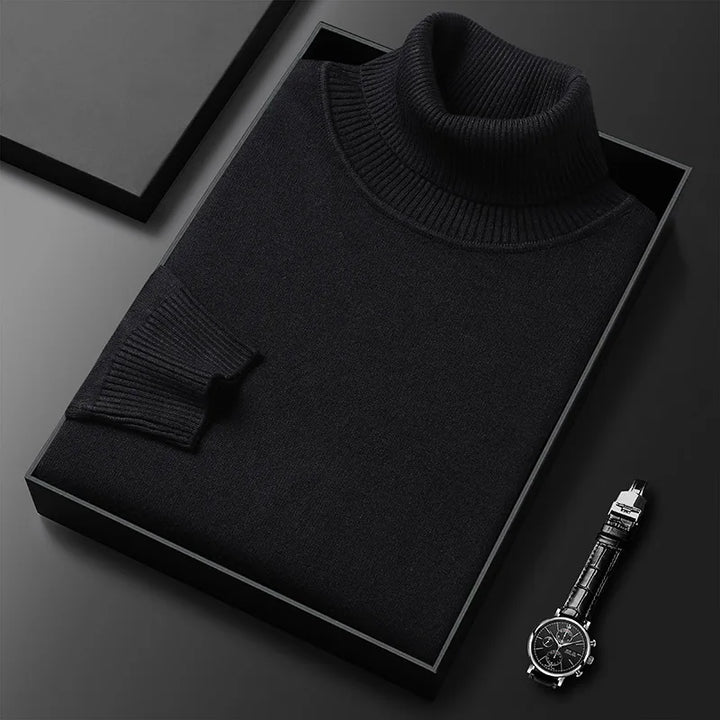 Casual yet refined men's turtleneck sweater, offering effortless style and warmth for winter fashion.