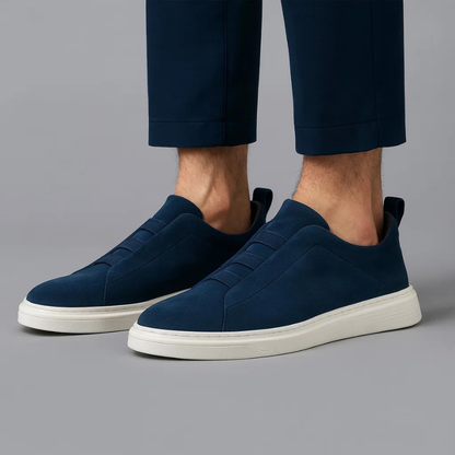 Fashionable men's sneakers for everyday style. Comfortable lace-up design, perfect for casual wear.