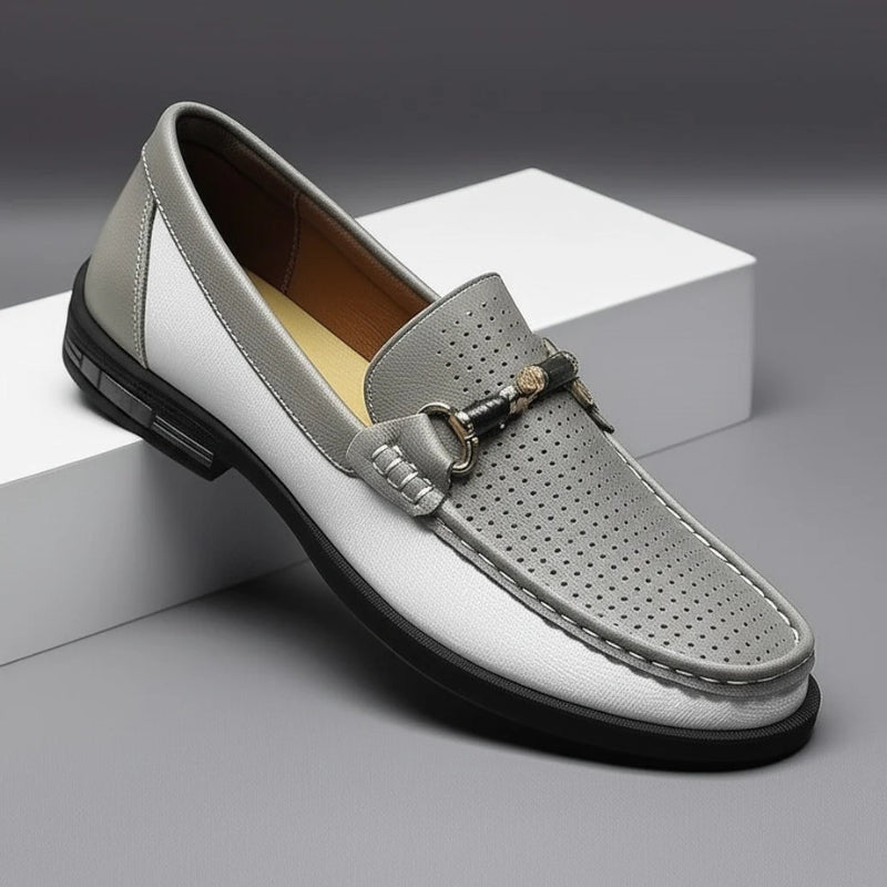 Refined men's slip-on loafers, easy to wear, offering superior comfort for daily use.