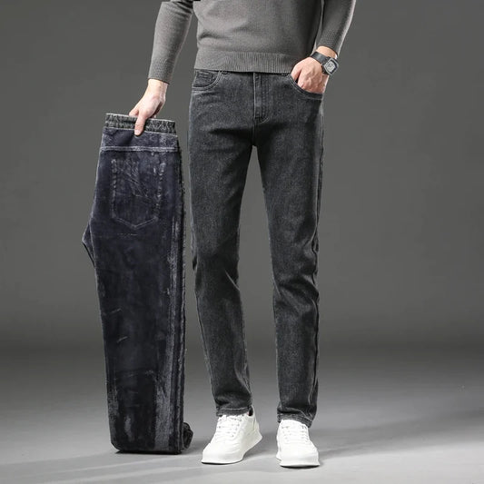 Men's regular fit thermal jeans, perfect for winter warmth & everyday style. Insulated for cold weather comfort.