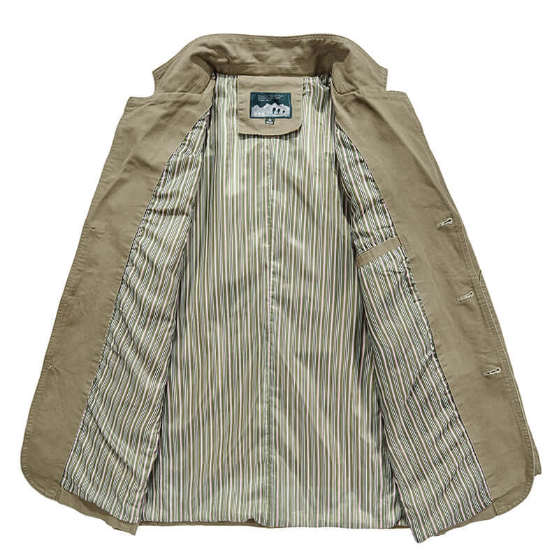 Comfortable men's tailored blazer, relaxed fit for everyday style. Versatile casual jacket for modern men.