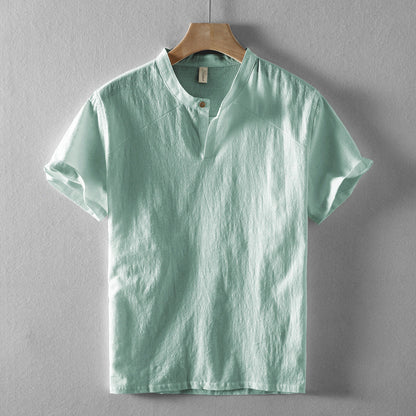 Effortless men's relaxed fit button-down shirt for a comfortable & casual everyday look.