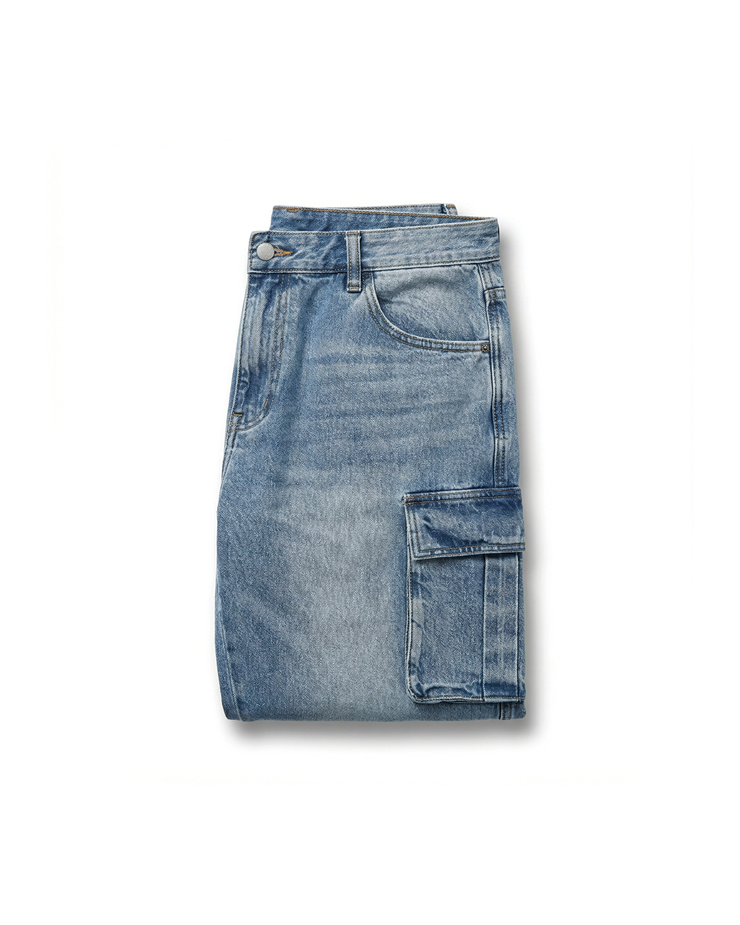 Men's relaxed fit cargo jeans with deep utility pockets for casual urban style.