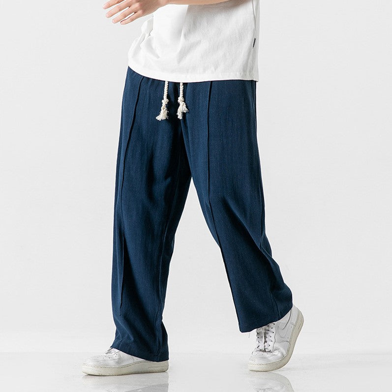 Relaxed fit men's pants for everyday, offering superior comfort and a contemporary style.