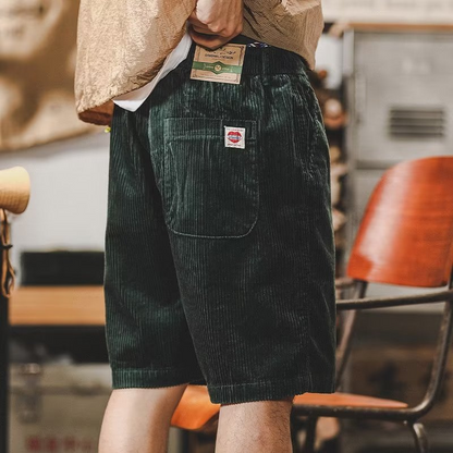 Casual men's summer travel shorts, relaxed fit for everyday comfort.