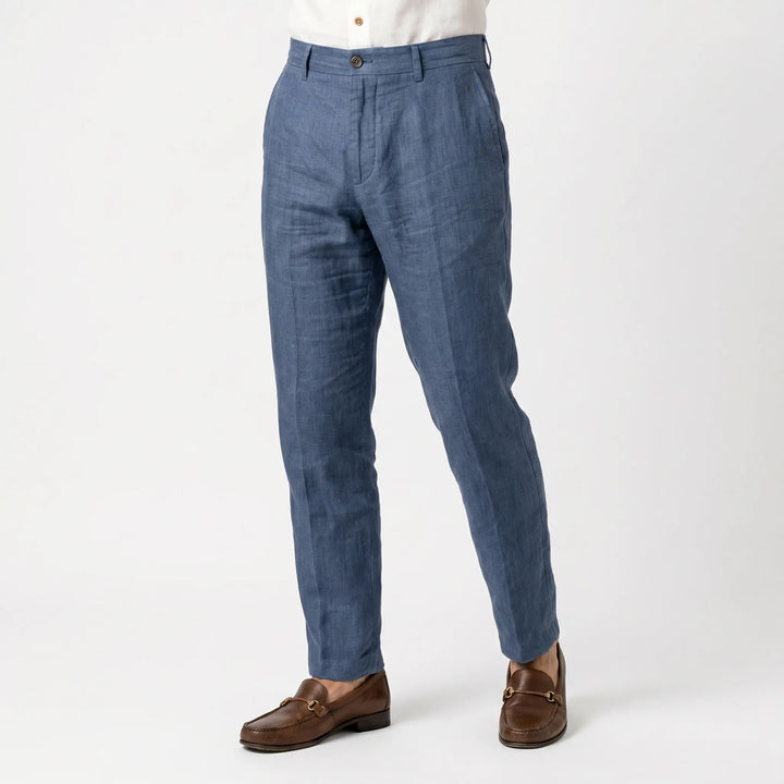 Versatile men's mid-rise trousers in a relaxed fit, ideal for office and casual style.