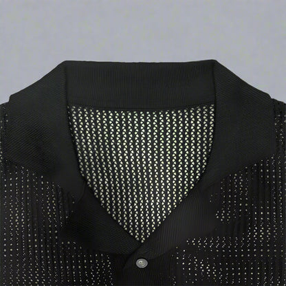 Stylish men's knit button-up, short sleeve & relaxed fit, a must-have for summer fashion.