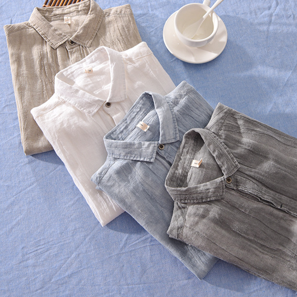 Modern men's short-sleeve summer shirt, relaxed fit, lightweight & breathable for comfort.