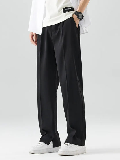 Versatile men's relaxed fit stretch pants, ideal for activewear, lounge, and everyday comfort.