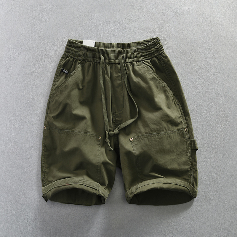 Relaxed fit Men's Remo utility shorts, perfect for activewear and outdoor adventures, featuring deep pockets.