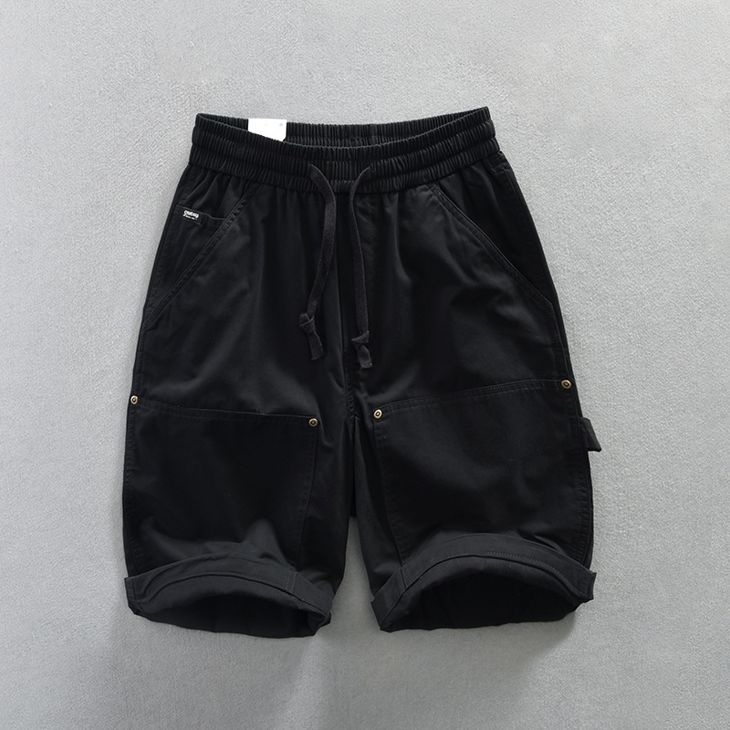 Stylish Men's Remo casual utility shorts for summer, featuring deep pockets and an adjustable waist for comfort.